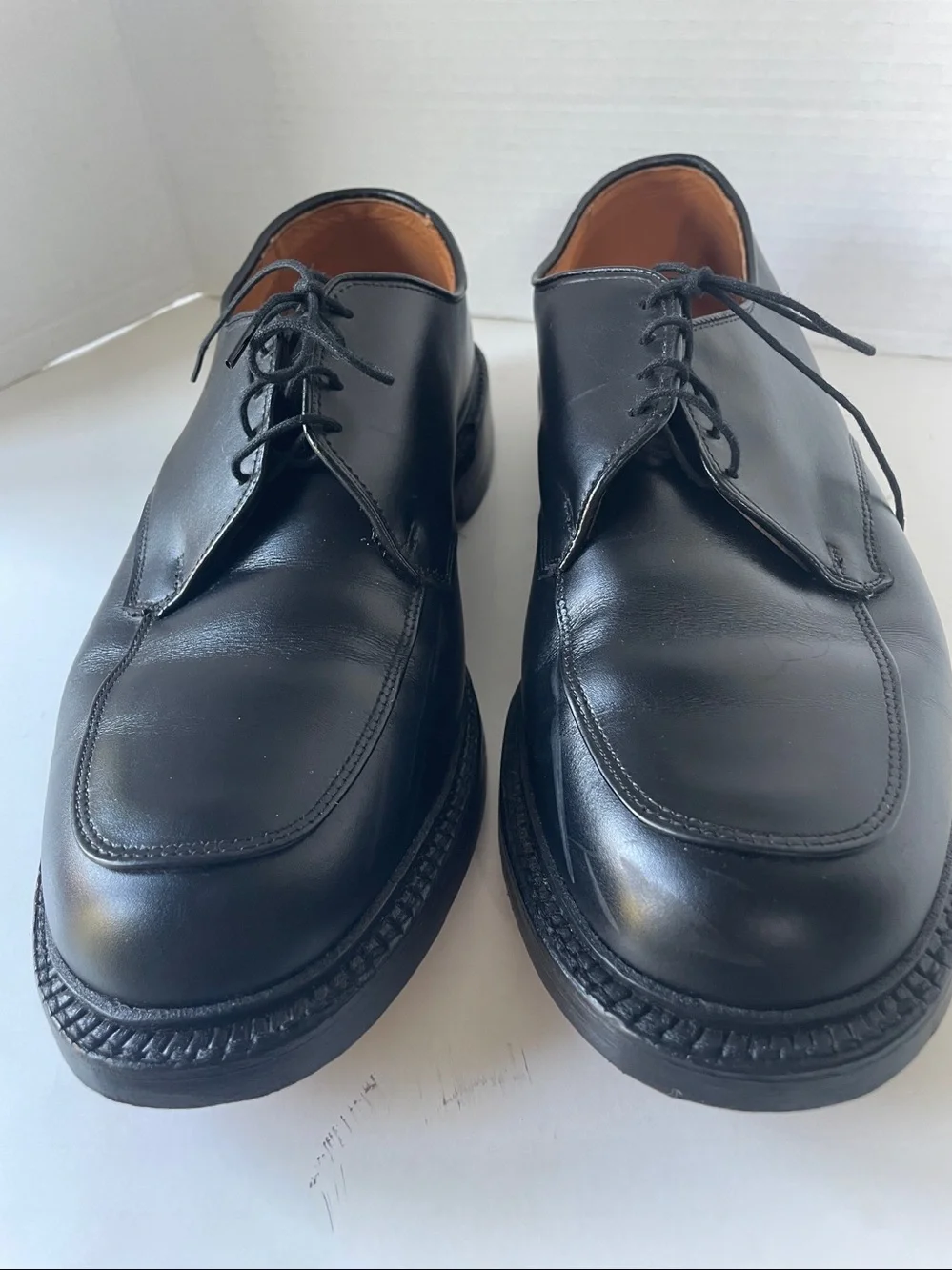 Allen Edmonds Brentwood Black Leather Oxfords size 10 EEE